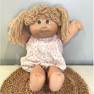 Cabbage Patch Kids Girl Doll Blonde Hair Green Eyes Dimple HM #3 1984 Romper